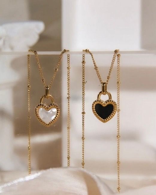 Ruse reversable heart necklace