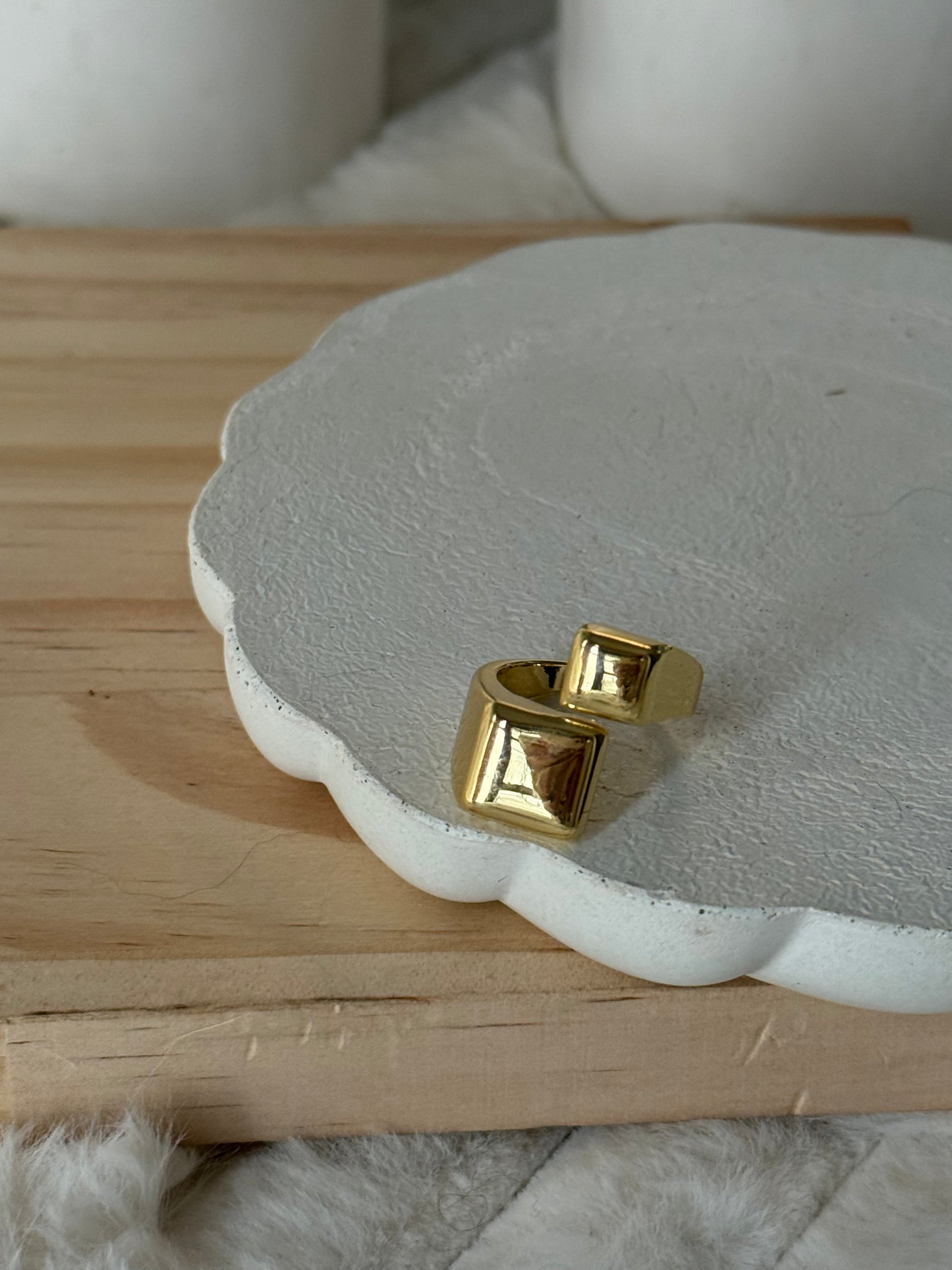 Opus ring